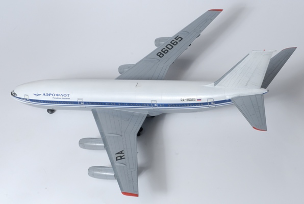Model Kit letadlo 7001 - Ilyushin IL-86 (1:144)