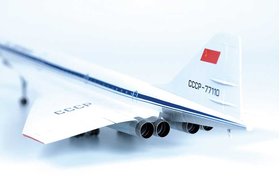 Model Kit letadlo 7045 - Tu-144 Supersonic civilian aircraft (1:144)
