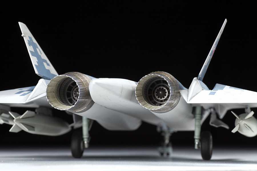 Model Kit letadlo 7319 - Sukhoi SU-57 (1:72)