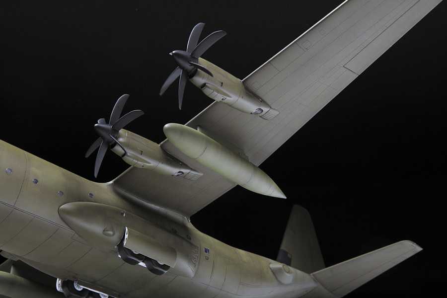 Model Kit letadlo 7324 - C-130 J-30 (1:72)