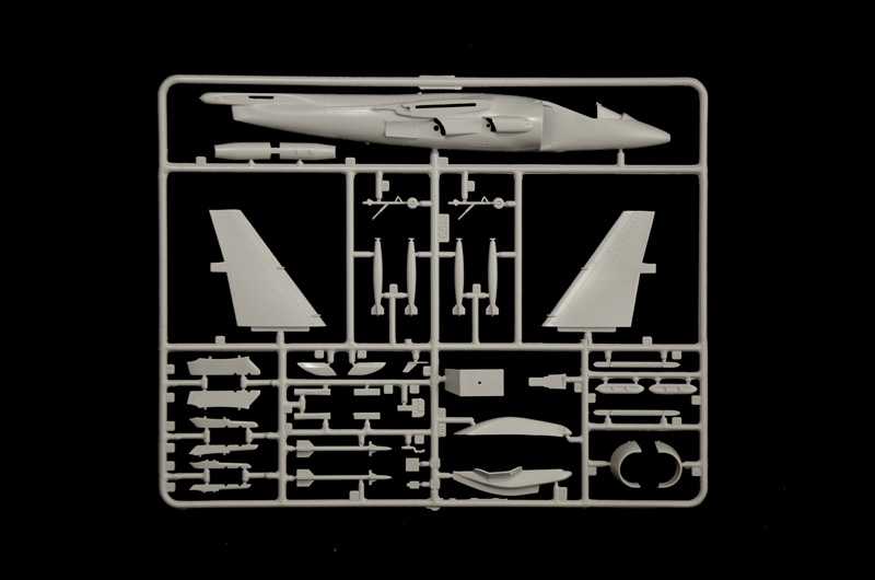 Model Kit letadlo 90193 - AV-8B Harrier II (1:72)