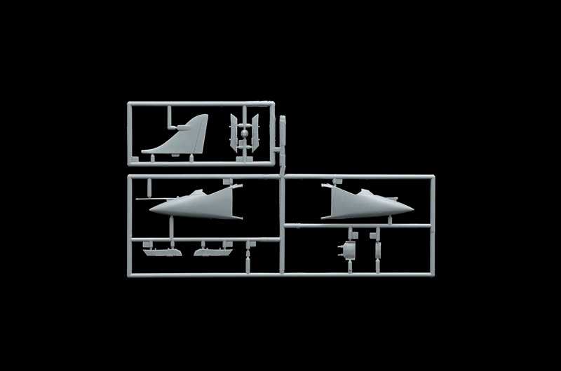 Model Kit letadlo 91278 - Harrier GR.3 "Winter Camo" (1:72)