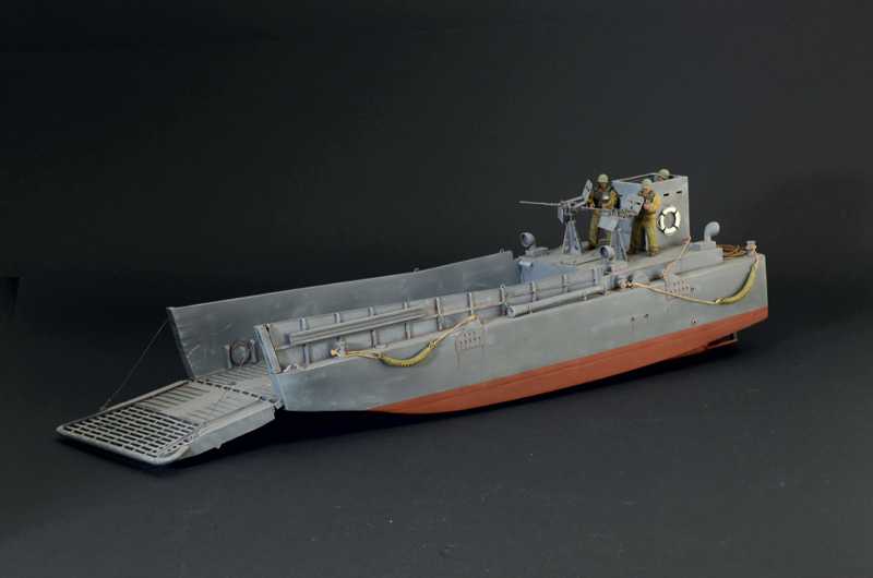 Model Kit loď 6755 - LCM3 (1:35)
