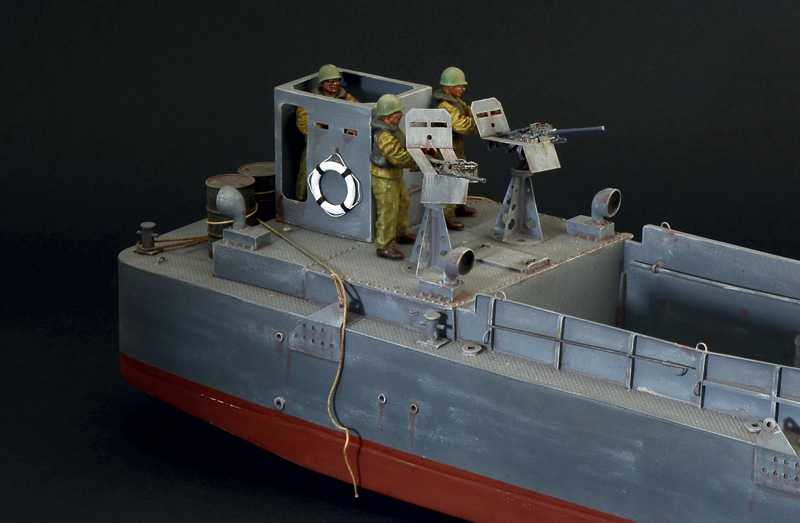 Model Kit loď 6755 - LCM3 (1:35)