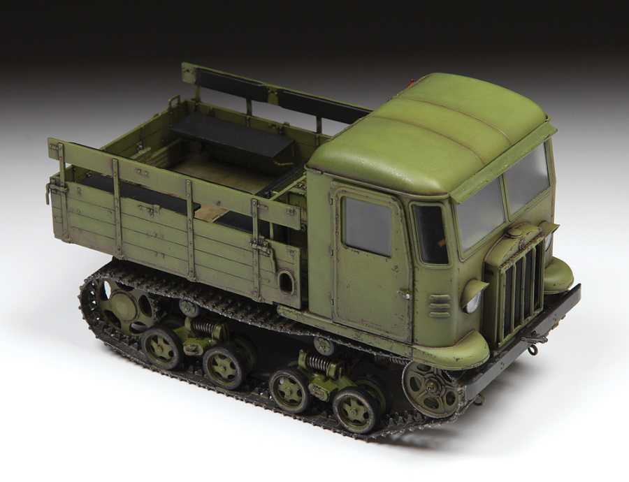 Model Kit military 3663 - STZ-5 Soviet artillery tractor (1:35)