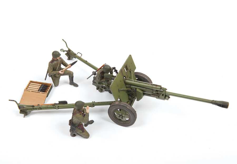 Model Kit military 3671 - ZIS-3 with crew (1:35)