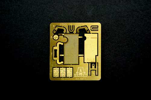 Model Kit military 6477 - Semovente L40 da 47/32 (1:35)