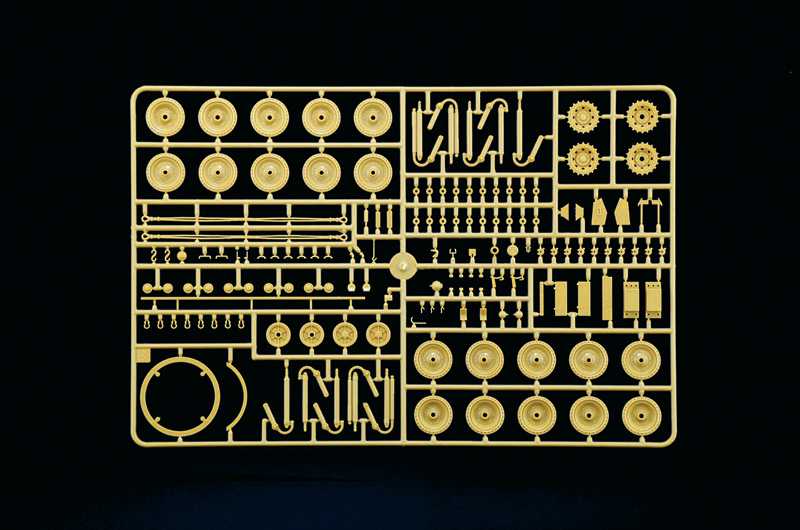 Model Kit military 6592 - Crusader Mk. II & British Tank Crew (1:35)