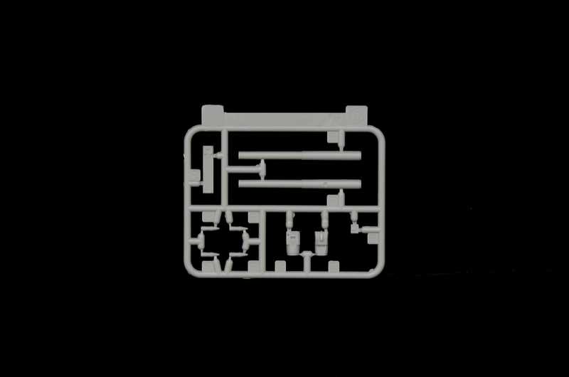 Model Kit military 7082 - 15 cm Field Howitzer / 10,5 cm Field Gun (1:72)