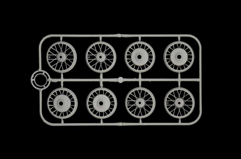 Model Kit military 7403 - German Military Motorcycle with Sidecar (1:9)