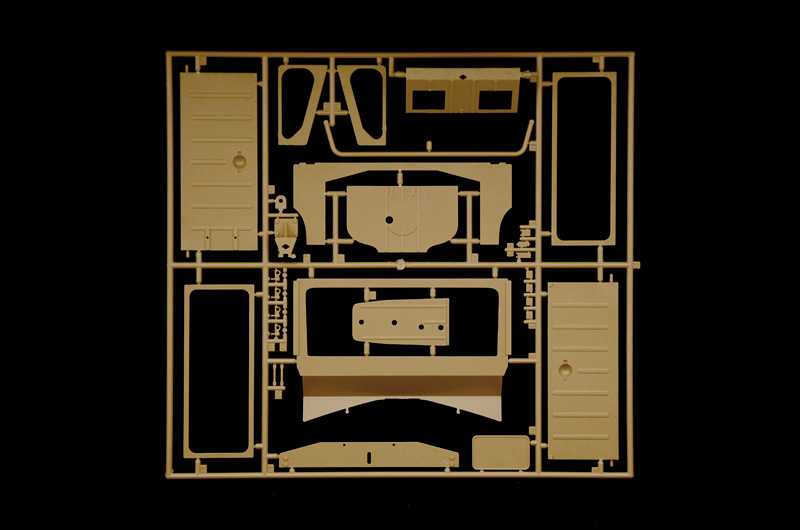 Model Kit military 7405 - Kdf.1 Typ 82 Kübelwagen (1:9)