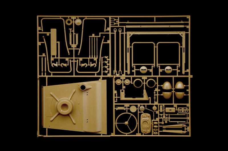 Model Kit military 7405 - Kdf.1 Typ 82 Kübelwagen (1:9)