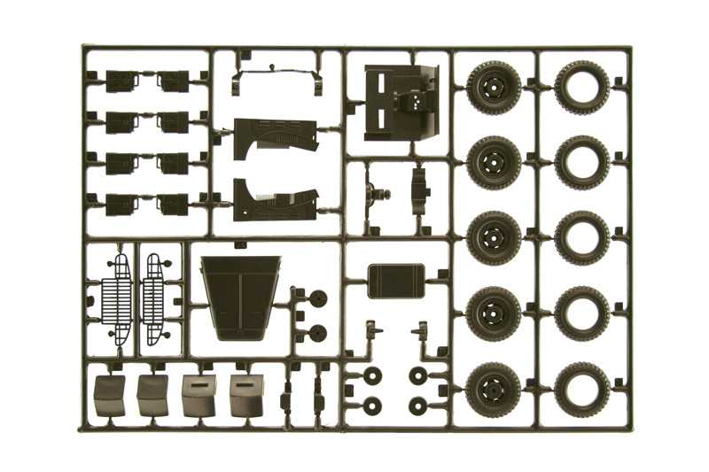 Model Kit military 96230 - Dodge WC62 1 1/2t 6x6 Truck (1:35)