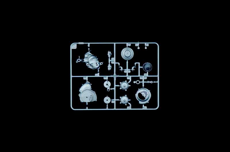 Model Kit motorka 4633 - VESPA 125 PRIMAVERA (1:9)