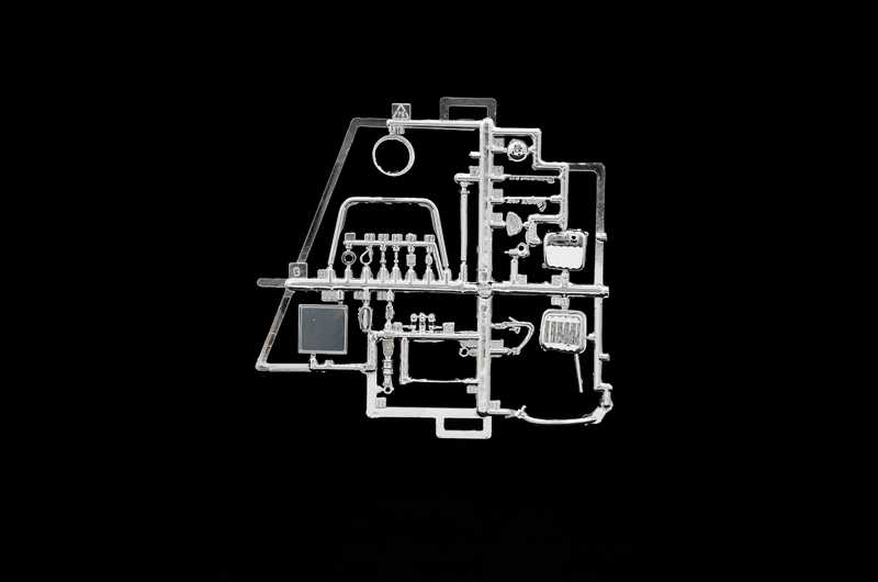 Model Kit motorka 4633 - VESPA 125 PRIMAVERA (1:9)
