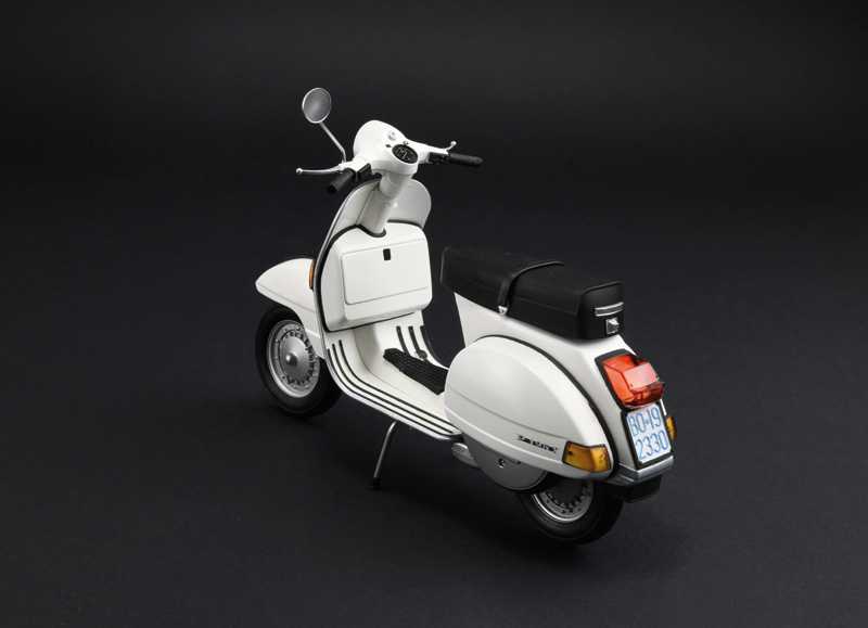 Model Kit motorka 4645 - Vespa PX 125/150 1978 (1:9)