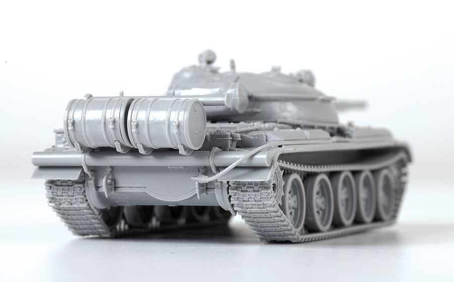 Model Kit tank 5077 - T-62 (1:72)