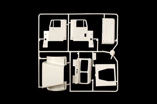 Model Kit truck 3859 - Freightliner FLC (1:24)