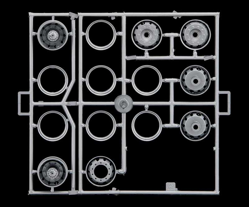 Model Kit truck 3933 - DAF XF105 Space America (1:24)