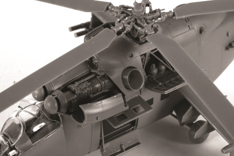 Model Kit vrtulník 7293 - MIL MI-24V/VP Hind E (1:72)