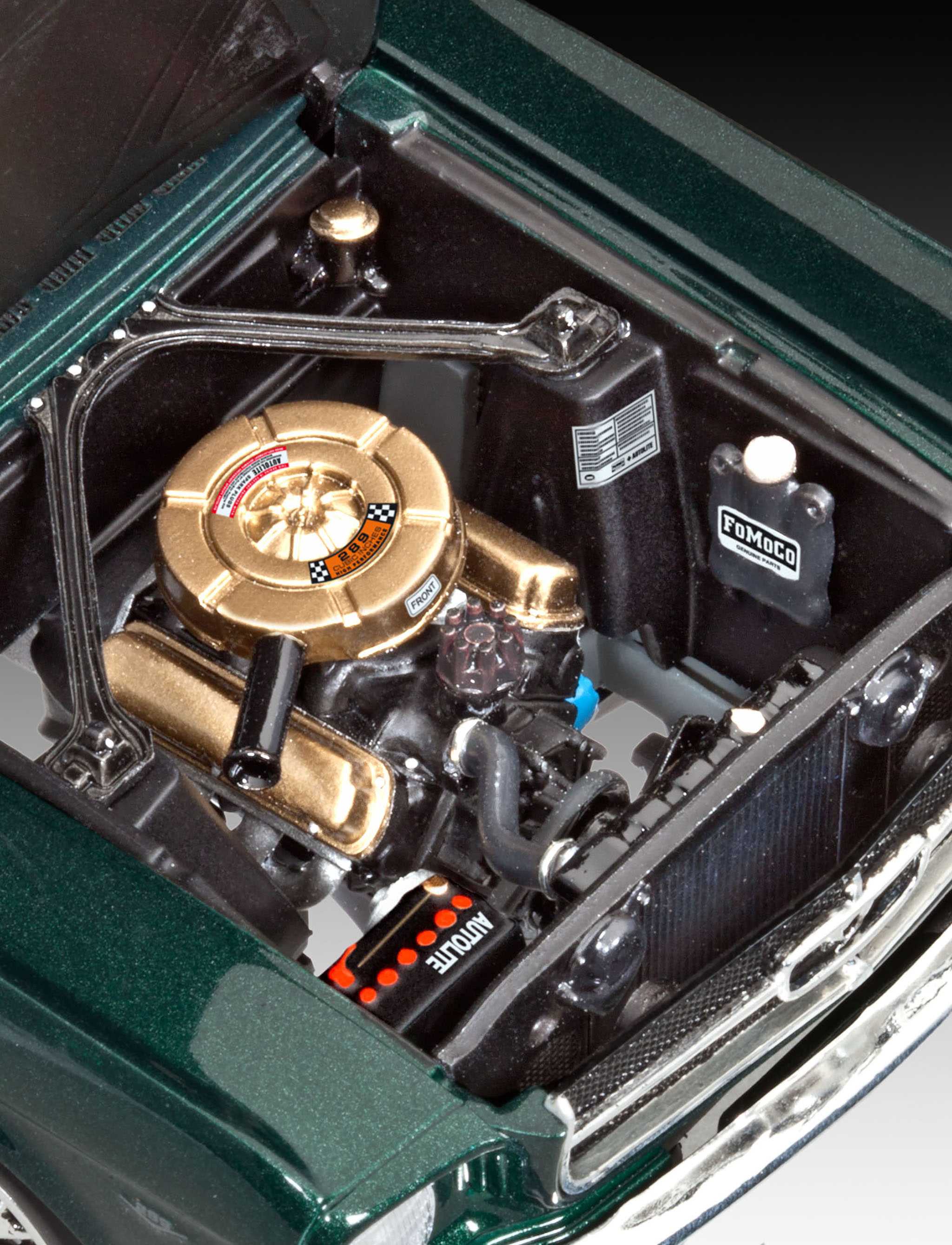 ModelSet auto 67065 - 1965 Ford Mustang 2+2 Fastback (1:24)