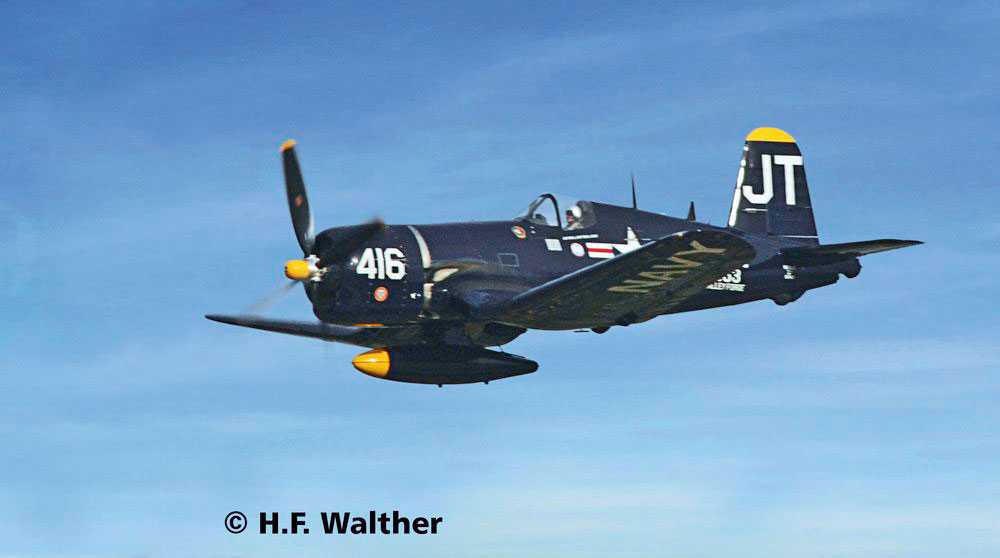 ModelSet letadlo 63983 - Vought F4U-1A Corsair (1:72)