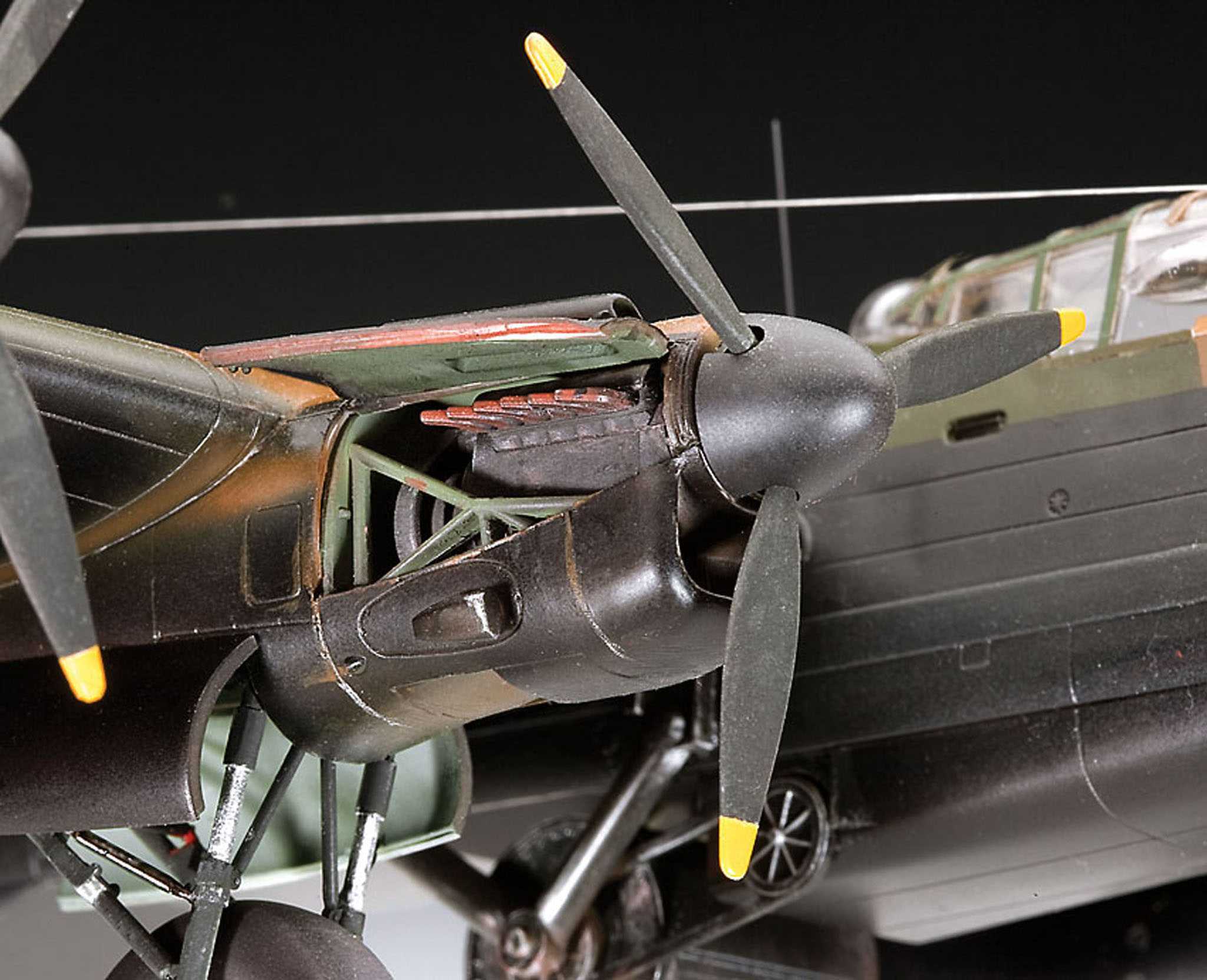 ModelSet letadlo 64295 - Avro Lancaster B.III "Dambusters" (1:72)