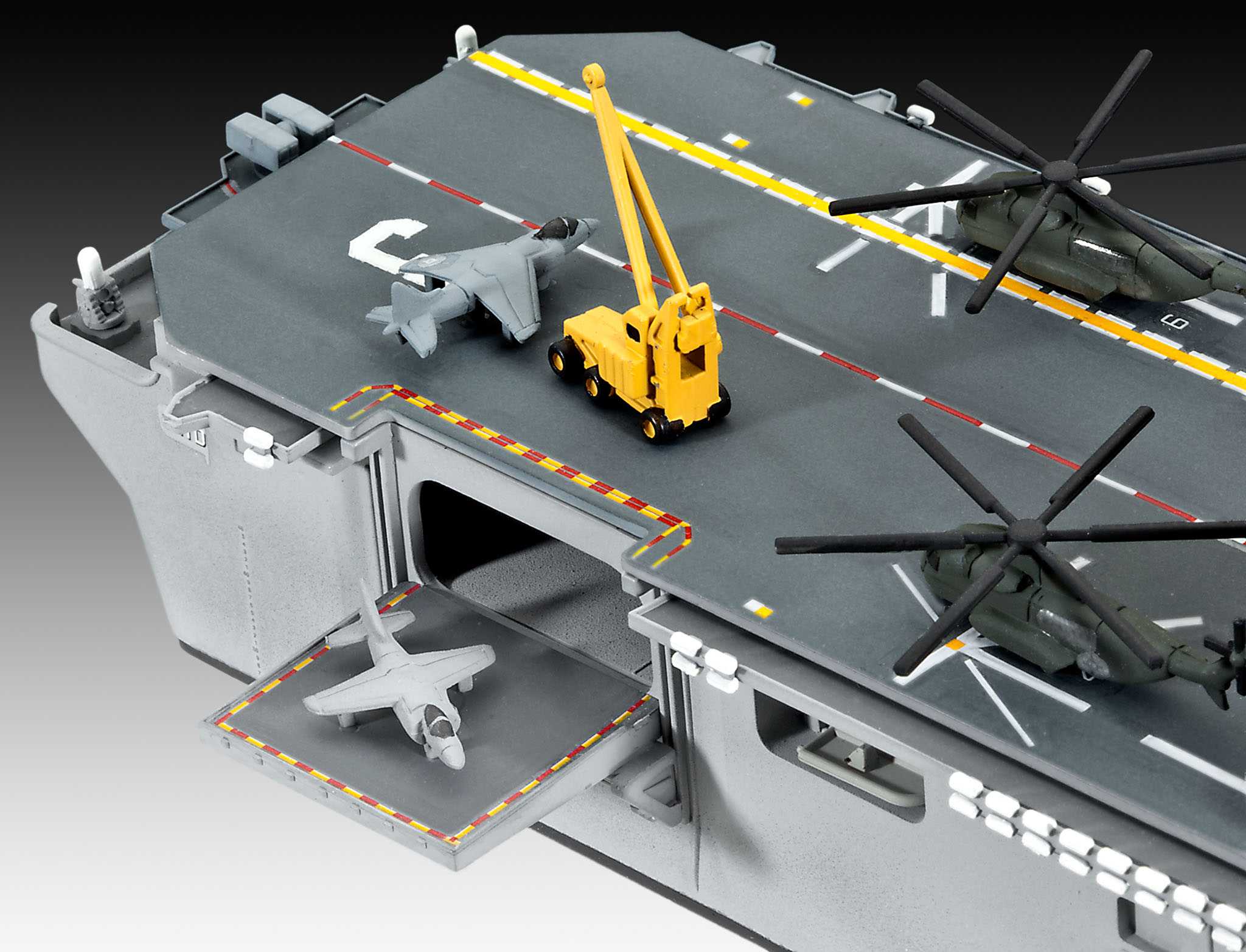 ModelSet loď 65178 - Assault Carrier USS WASP CLASS (1:700)