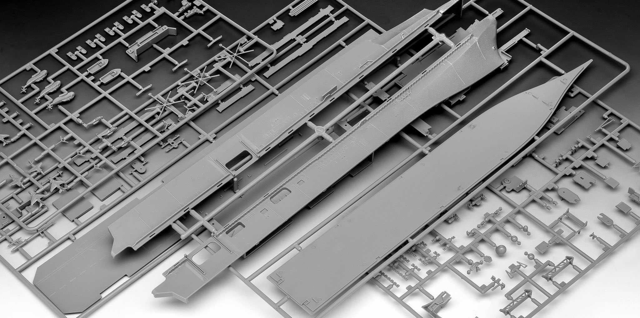 ModelSet loď 65178 - Assault Carrier USS WASP CLASS (1:700)