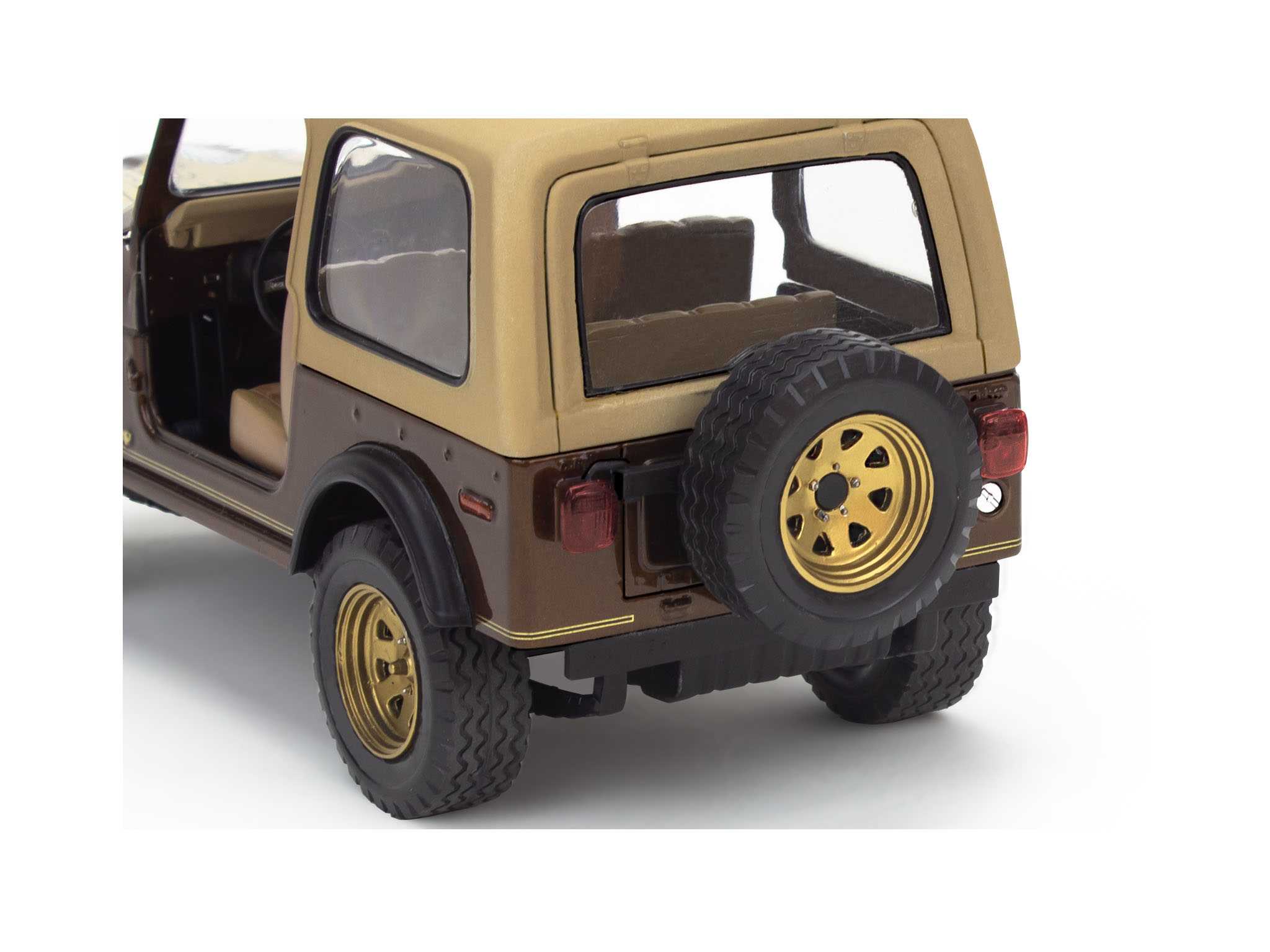 Plastic ModelKit MONOGRAM auto 4547 - Jeep CJ-7 (1:24)