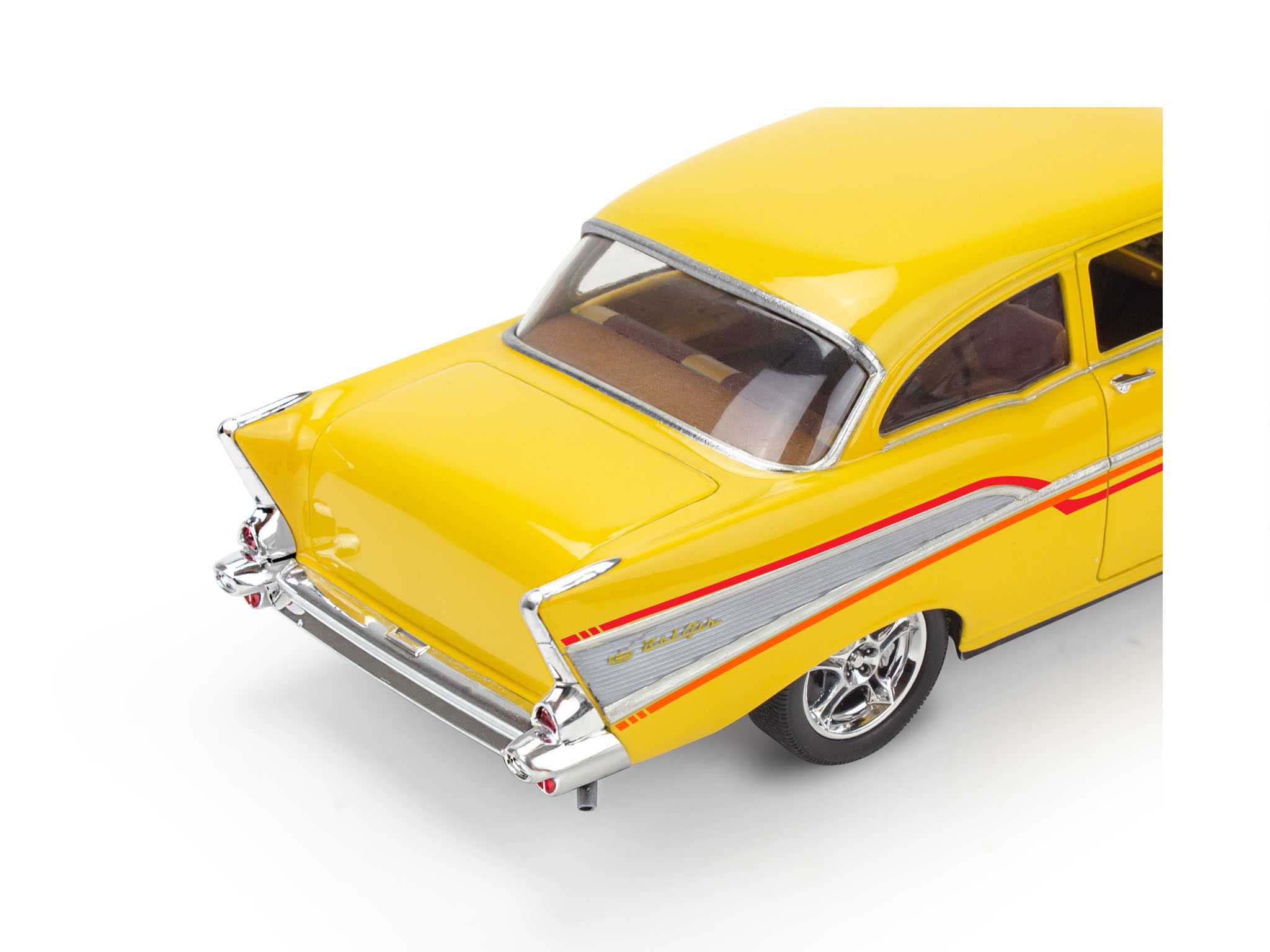Plastic ModelKit MONOGRAM auto 4551 - 57 Chevy Bel Air (1:25)