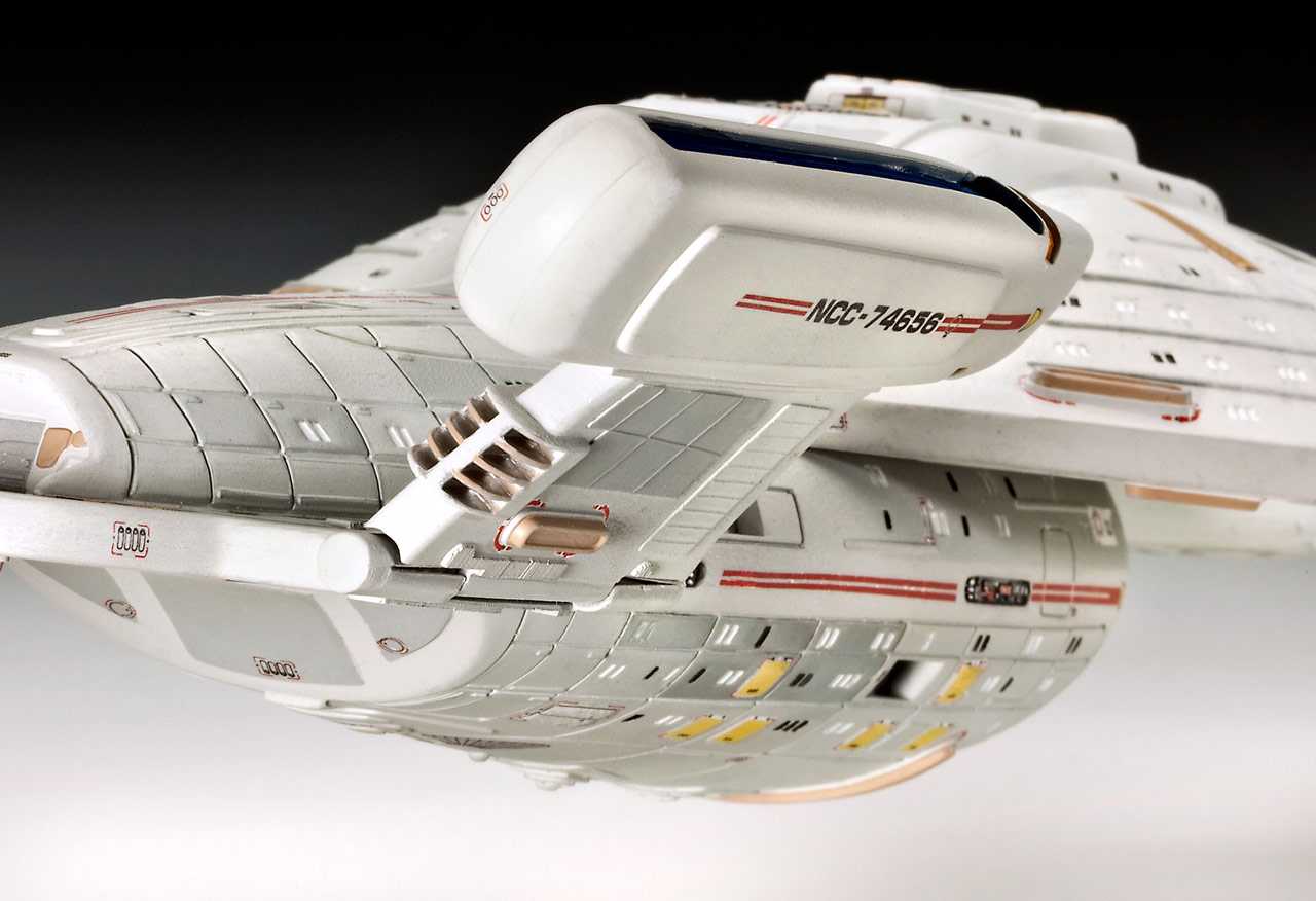 Plastic ModelKit Star Trek 04992 - U.S.S. Voyager (1:670)