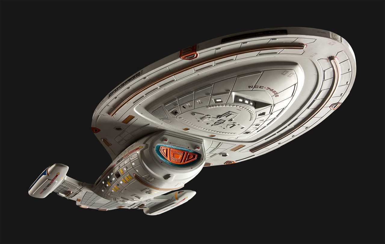 Plastic ModelKit Star Trek 04992 - U.S.S. Voyager (1:670)