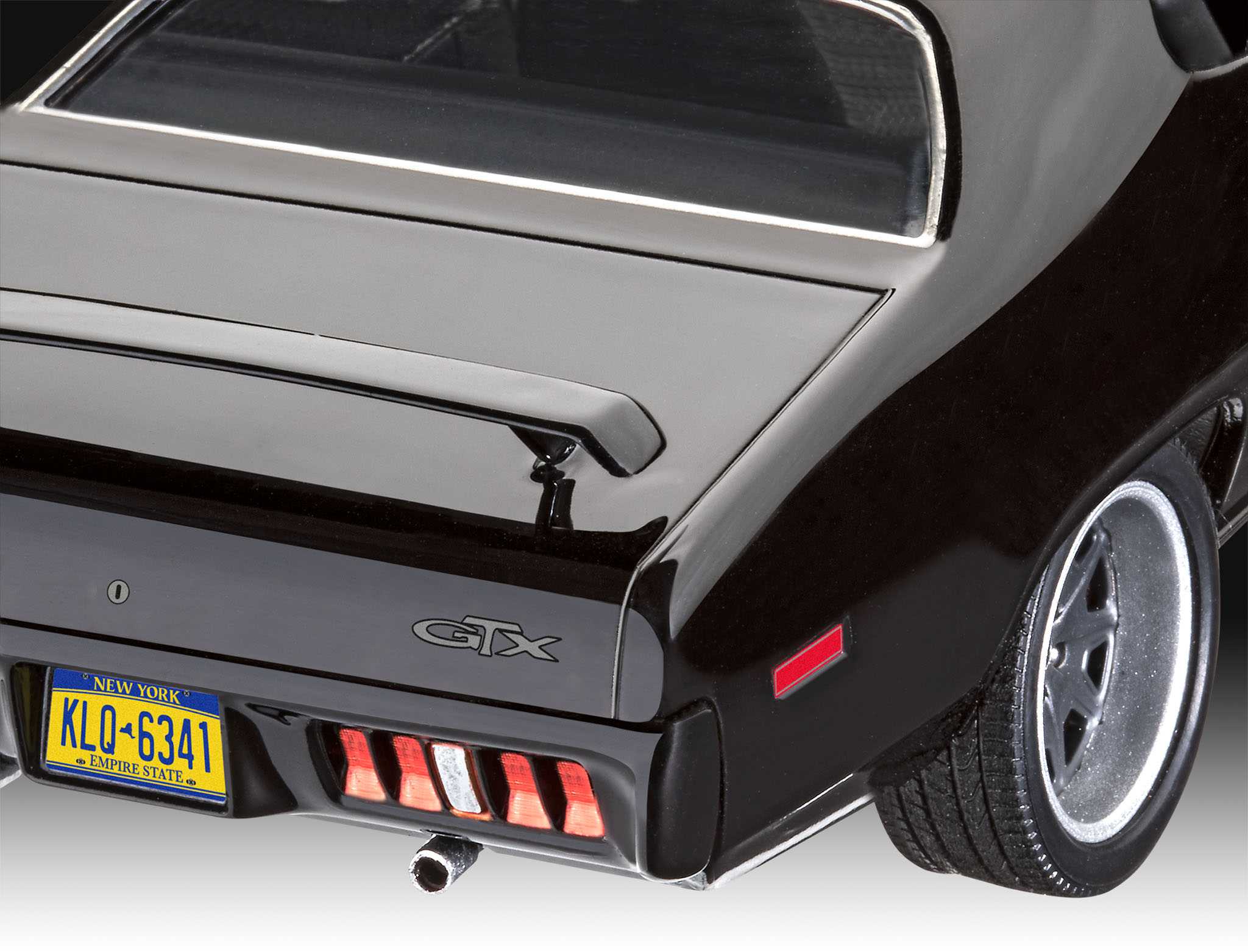 Plastic ModelKit auto 07692 - Fast & Furious - Dominics 1971 Plymouth GTX (1:24)
