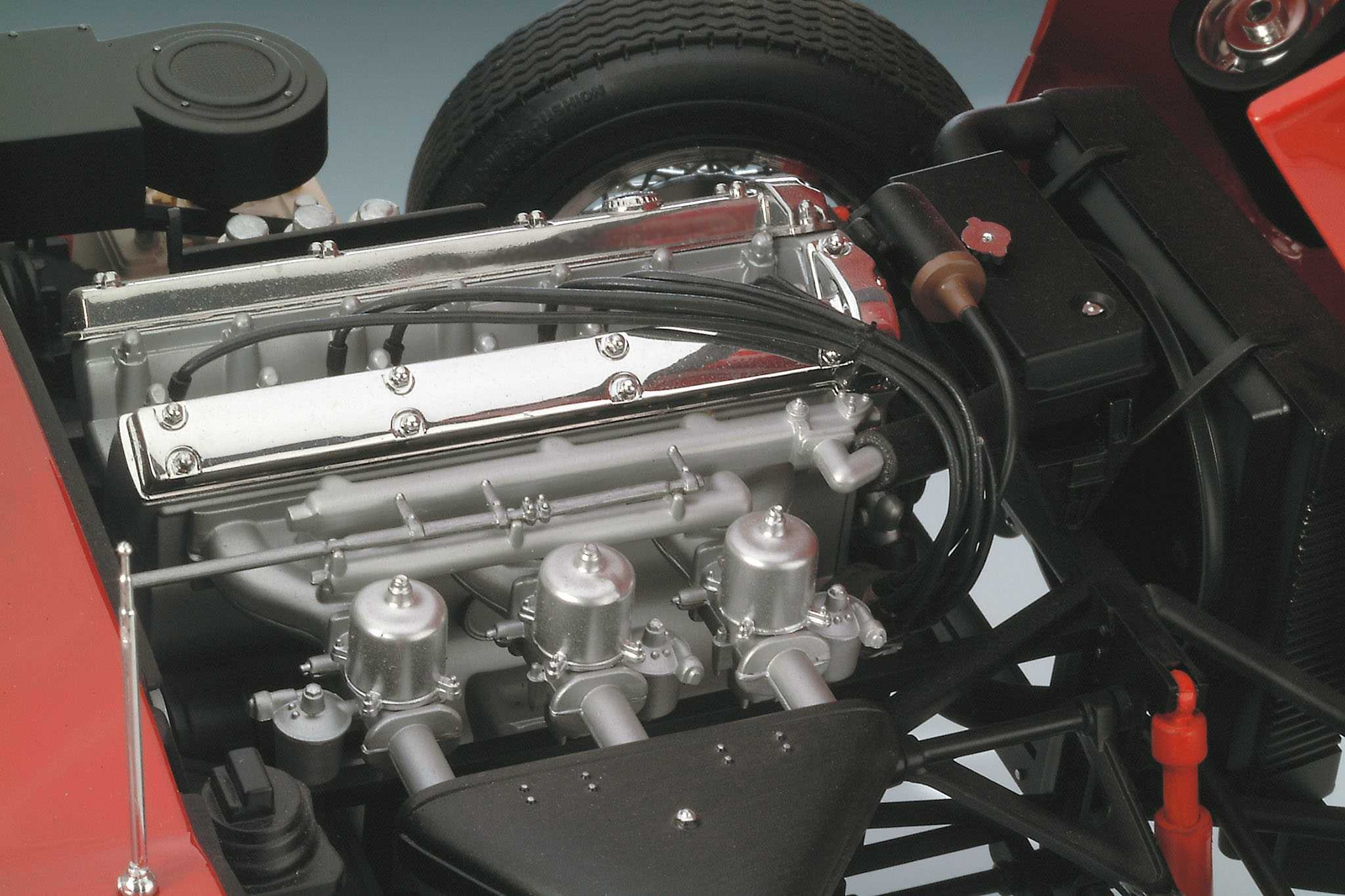 Plastic ModelKit auto 07717 - Jaguar E-Type (1:8)