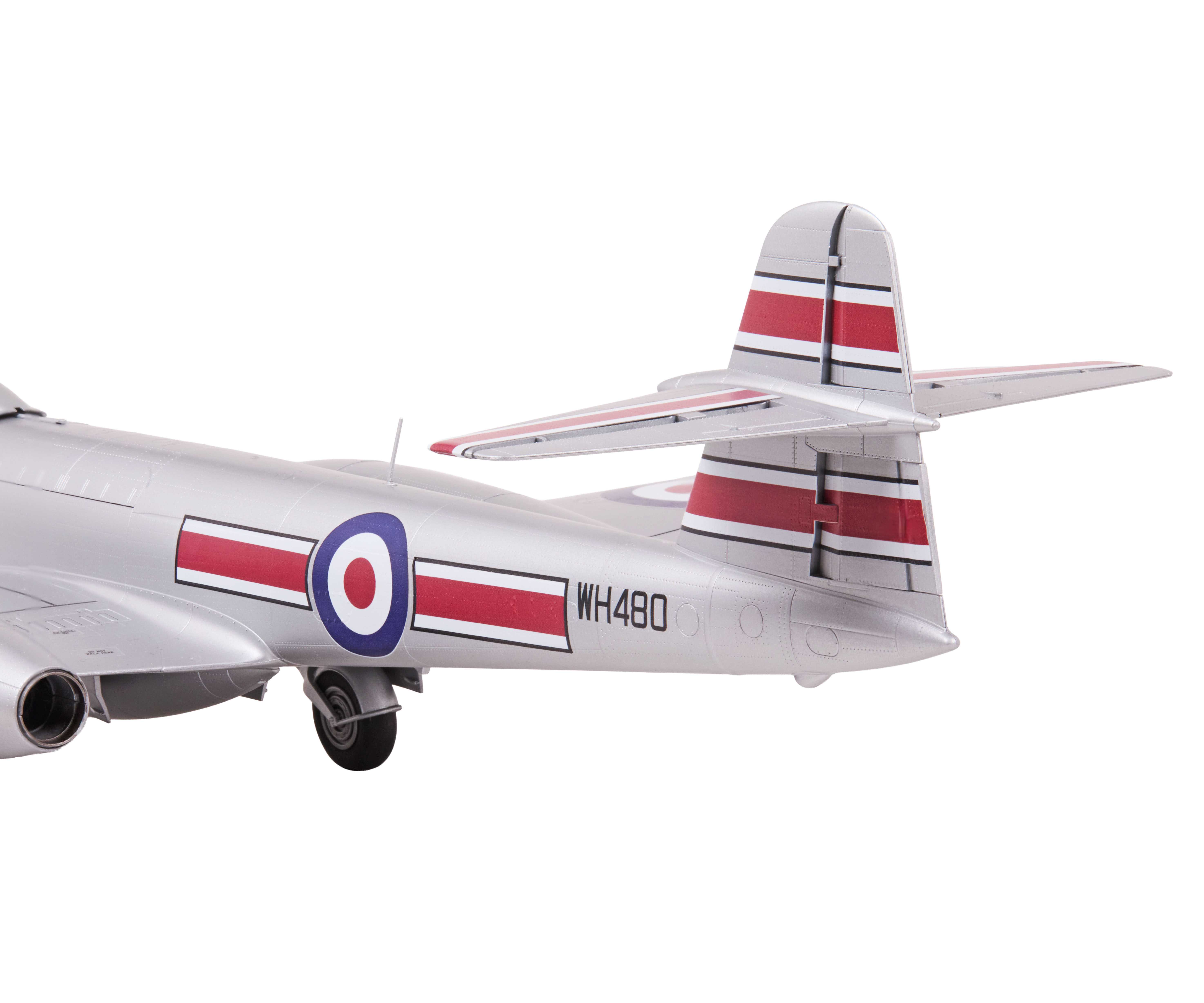 Plastic ModelKit letadlo 03779 - Gloster Meteor F.8/FR.9 (First Edition) (1:32)