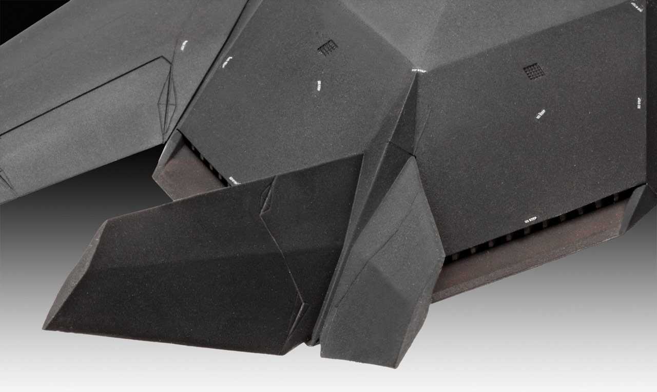 Plastic ModelKit letadlo 03899 - Lockheed Martin F-117A Nighthawk Stealth Fighter (1:72)