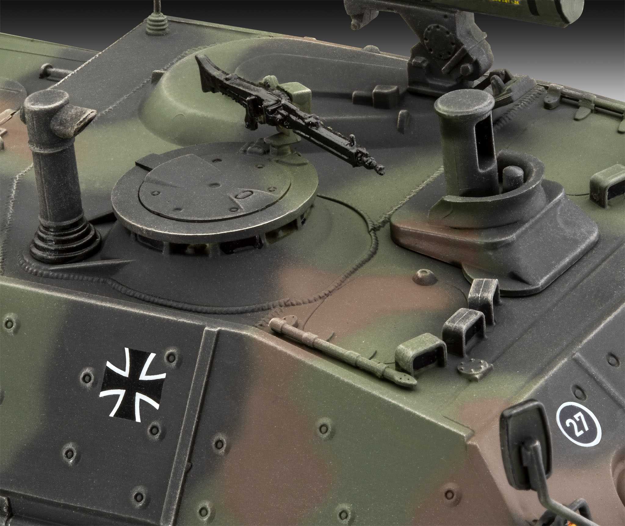 Plastic ModelKit military 03353 - Raketenjagdpanzer Jaguar 1 (1:35)