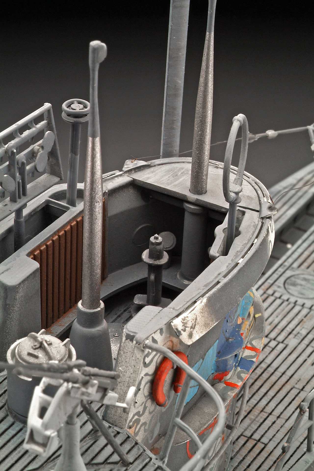 Plastic ModelKit ponorka Limited Edition 05163 - German Submarine Type VII C/41 (Platinum Edition) (1:72)