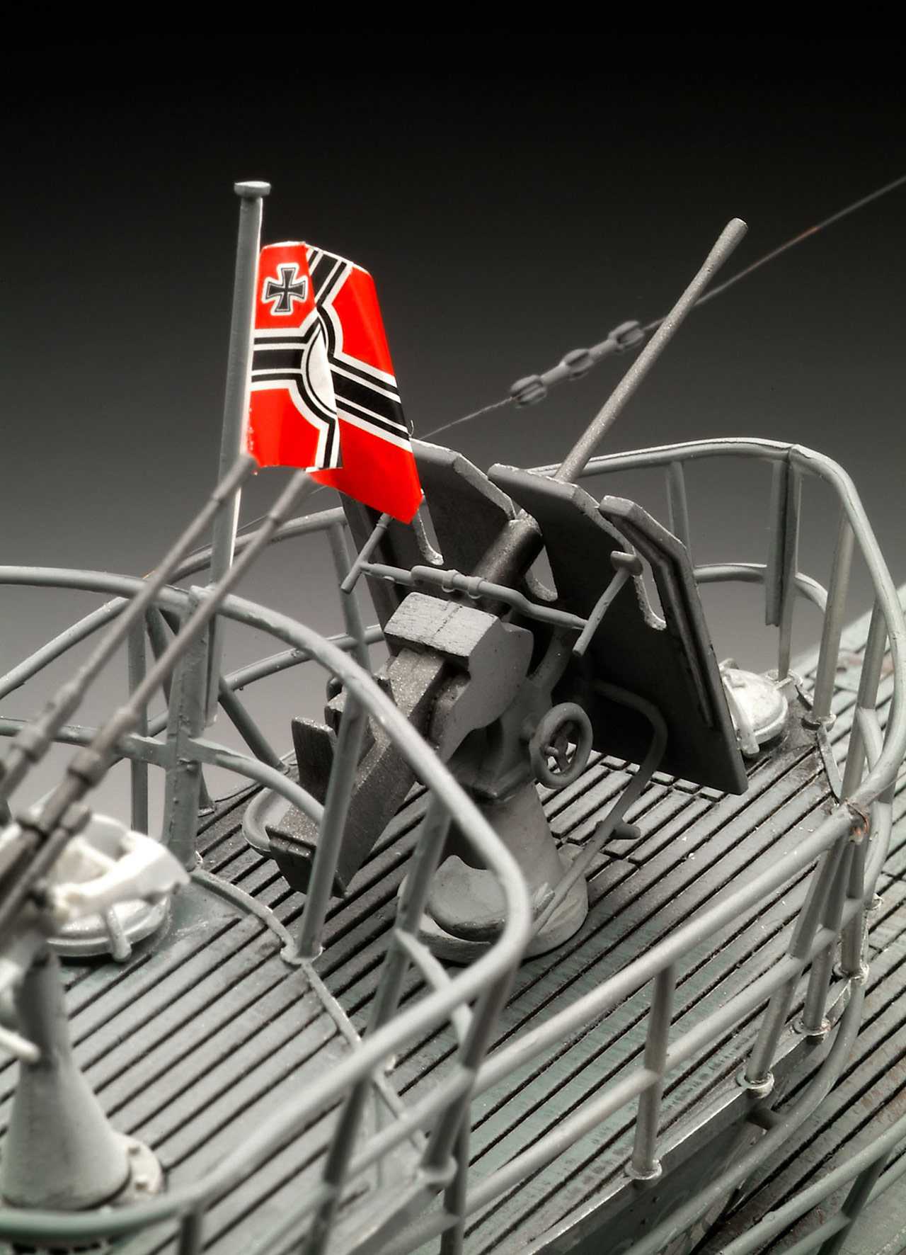 Plastic ModelKit ponorka Limited Edition 05163 - German Submarine Type VII C/41 (Platinum Edition) (1:72)