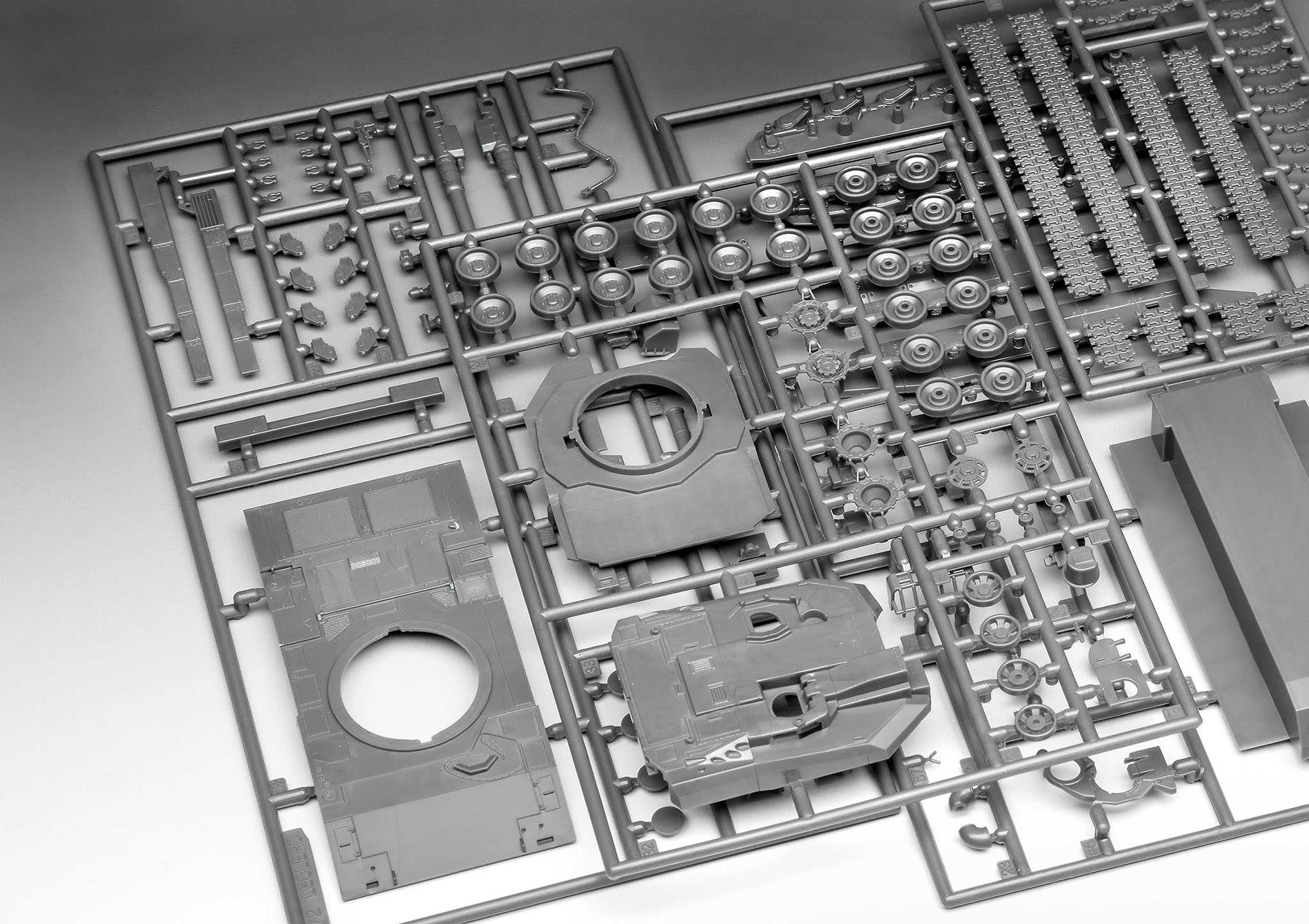 Plastic ModelKit tank 03341 - Leclerc T5 (1:72)