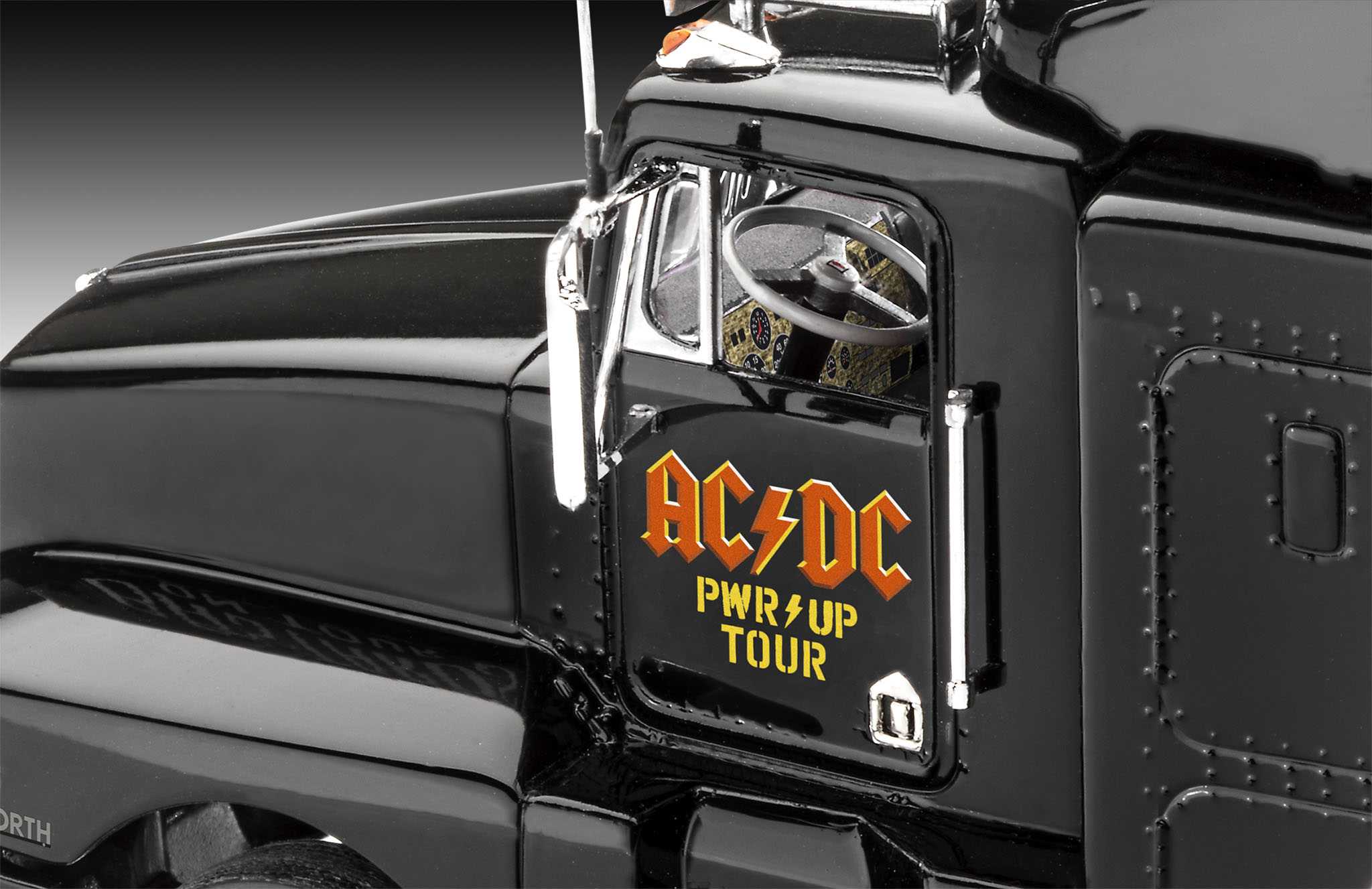 Plastic ModelKit truck 07731 - AC/DC Tour Truck "Power Up" (1:32)