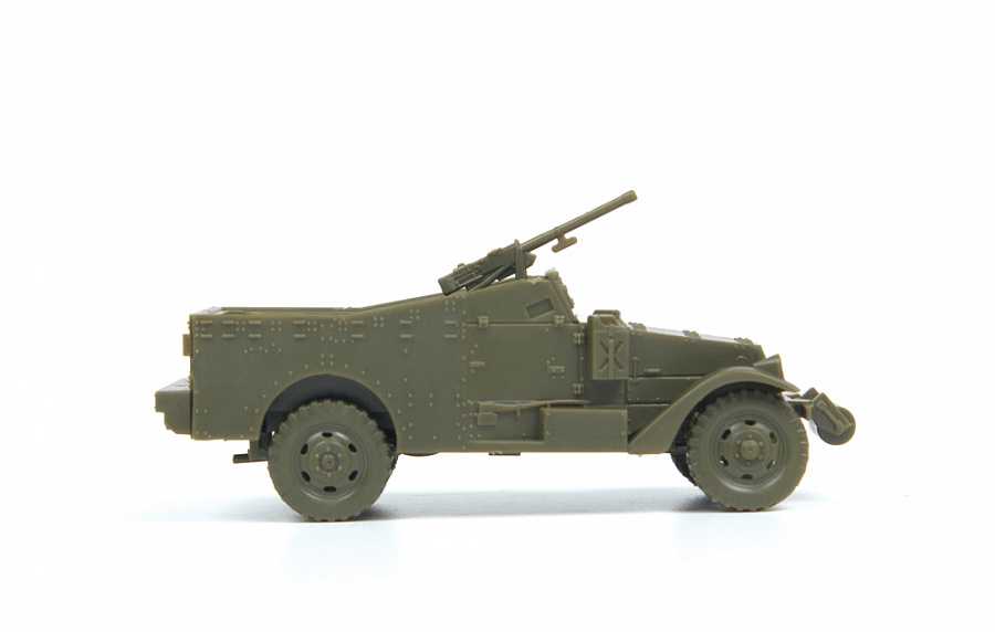 Snap Kit military 6273 - Soviet M-3 Scout Car with Machine Gun (1:100)