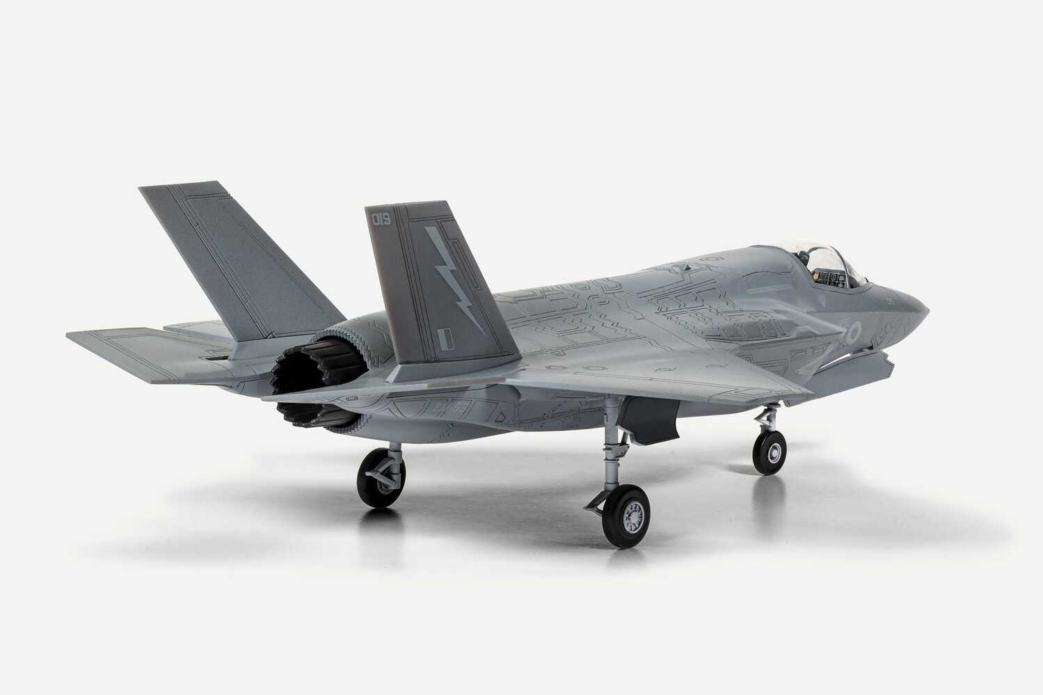 Starter Set letadlo A55010 - Lockheed Martin F-35B Lightning II (1:72)